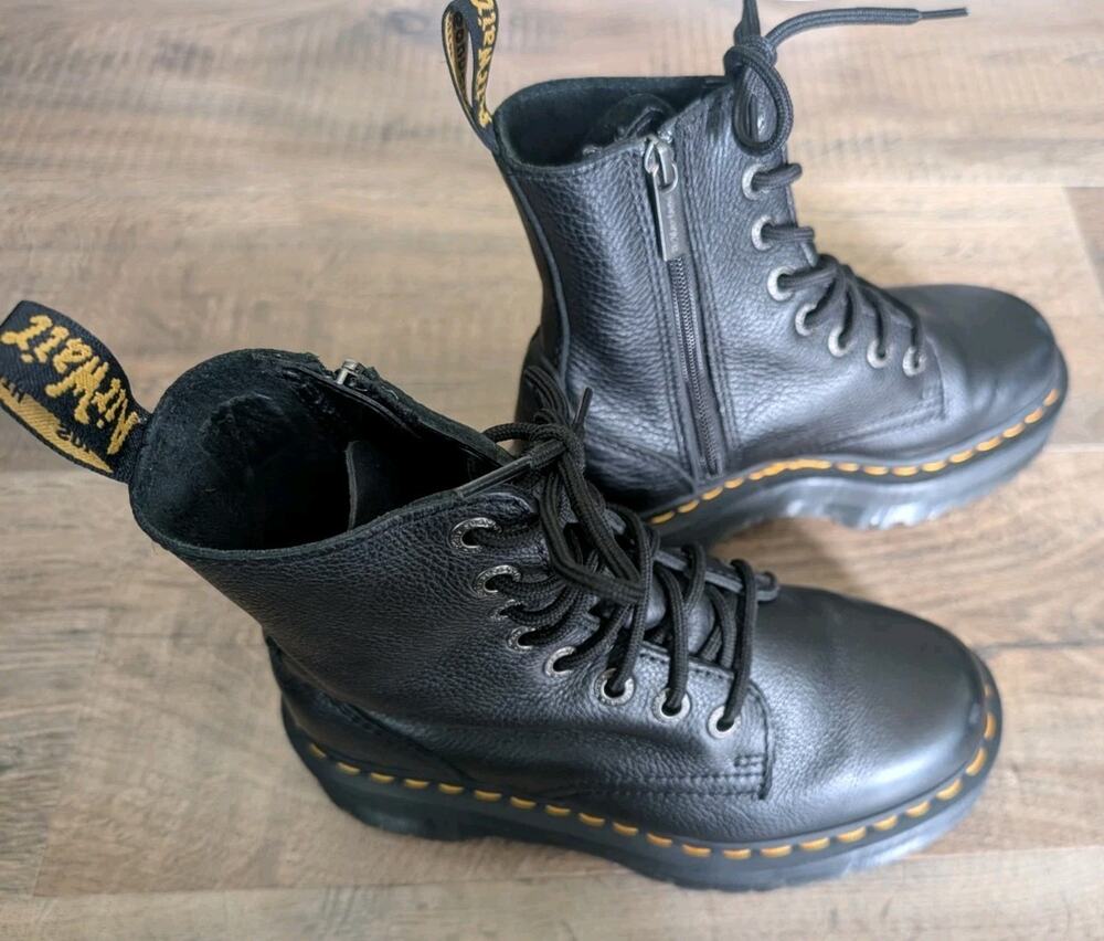 Dr. Martens Jadon III Pisa Black Nappa Leather Platform Combat Boots Women's 6